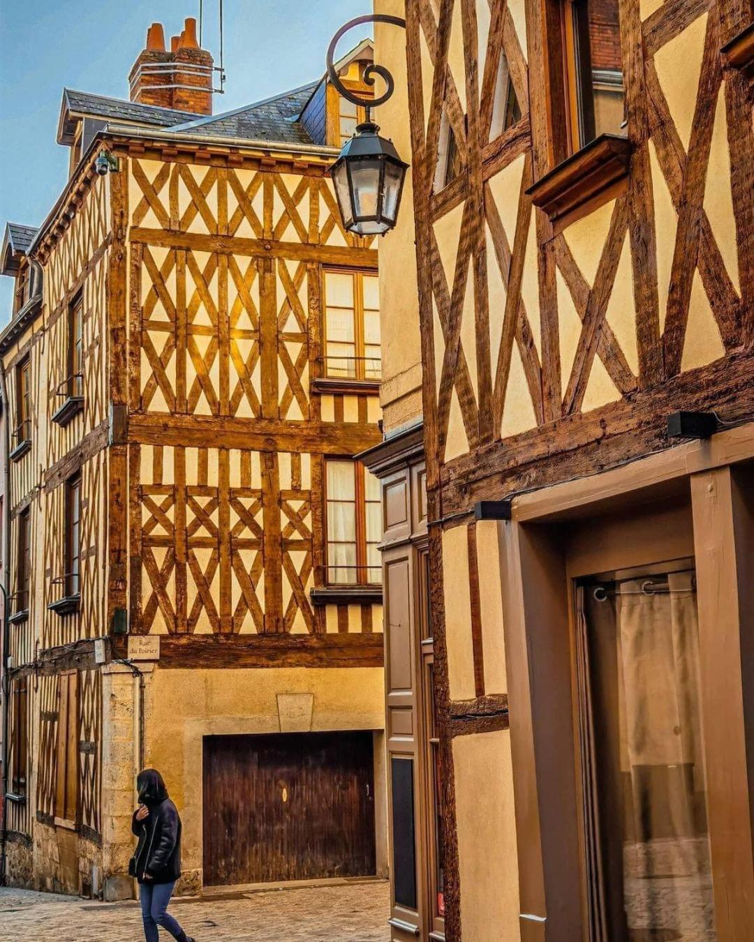 Appartement rez de chaussée avec parking privé Orléans Esterno foto