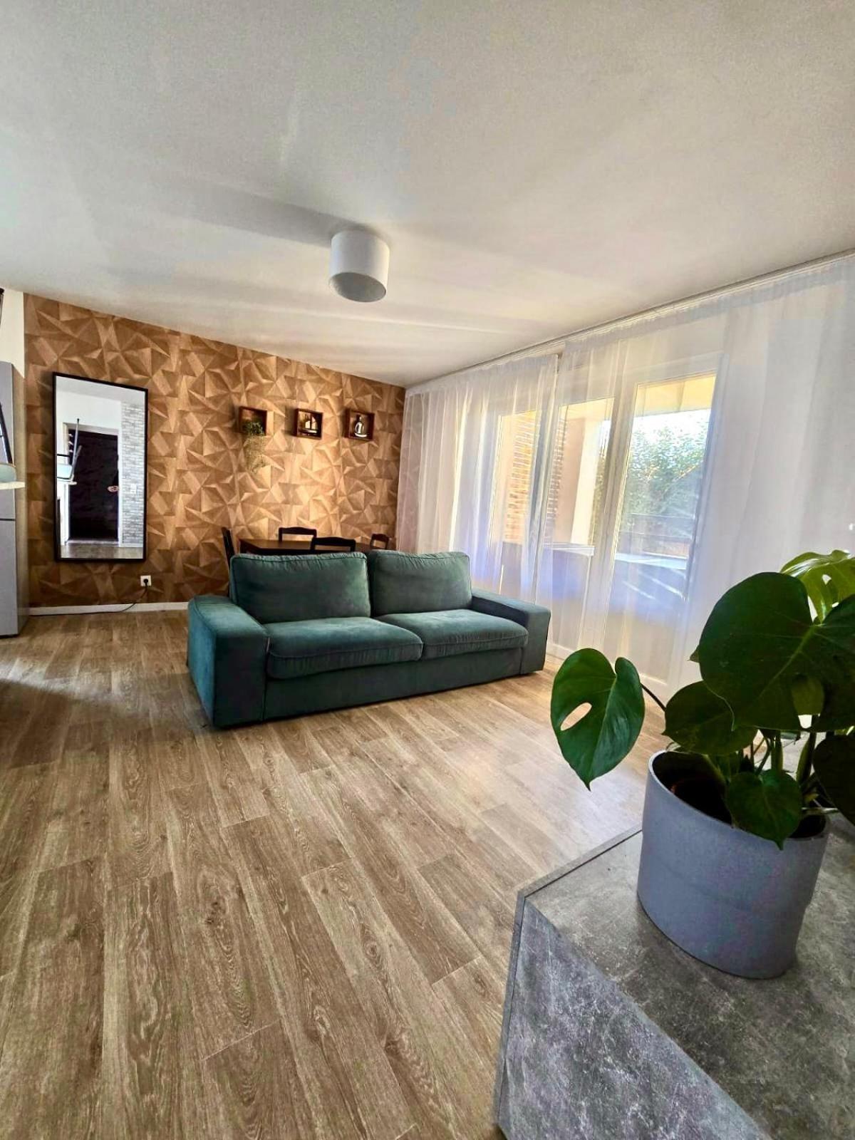 Appartement rez de chaussée avec parking privé Orléans Esterno foto
